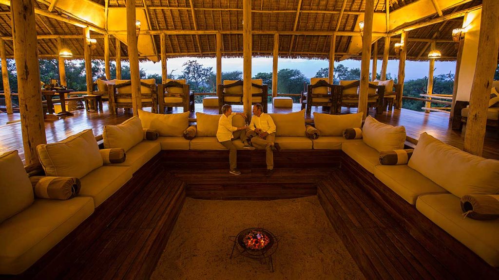 TarangireTreetops---Lounge-and-firepit