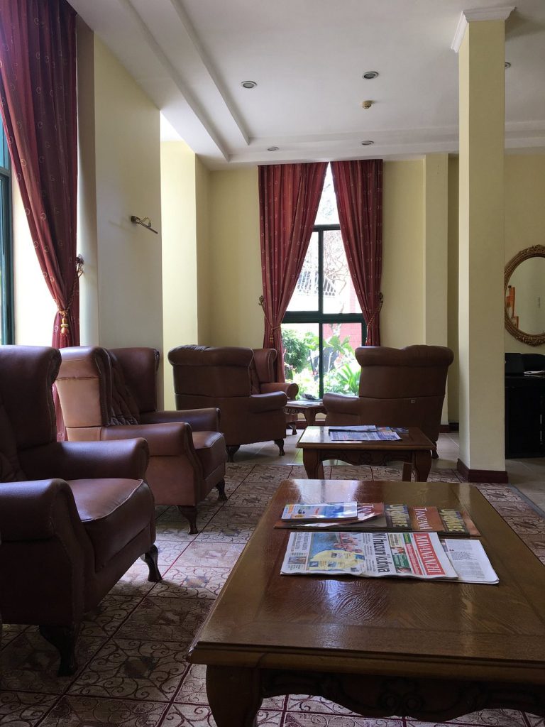 gold-crest-hotel (1)
