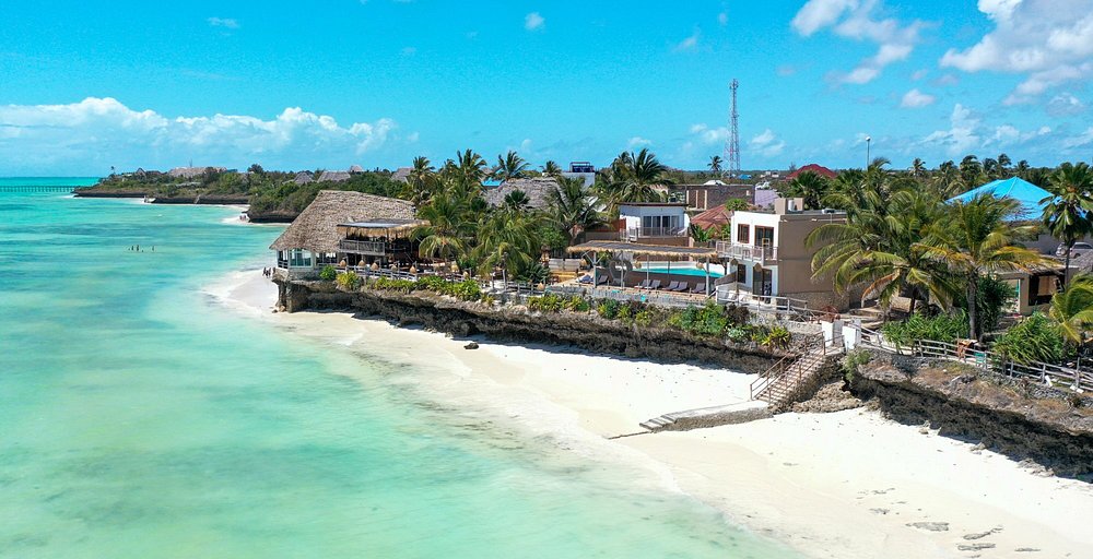 coral-rocks-zanzibar