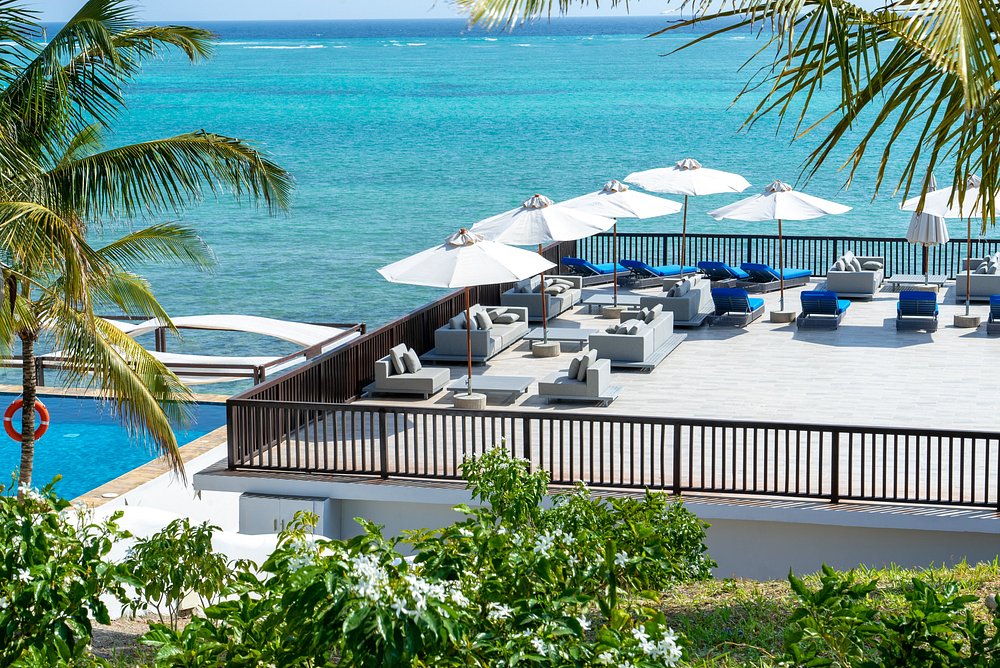 le-mersenne-beach-resort
