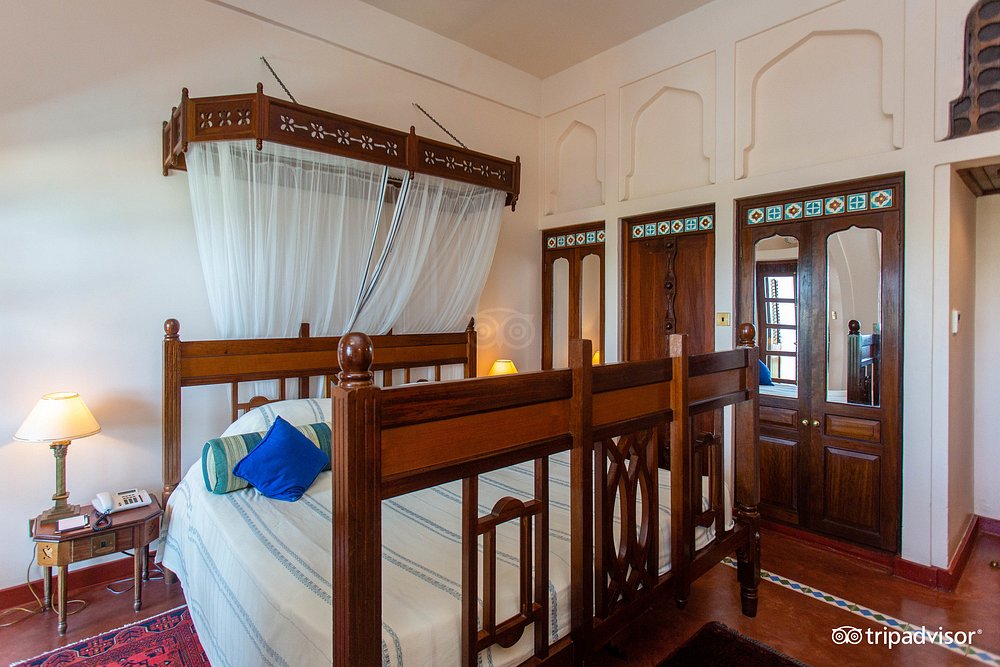 standard-room-v18373028