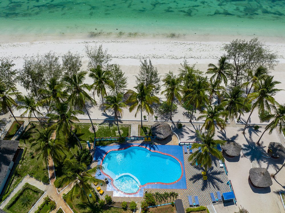 panoramic-view-swimming